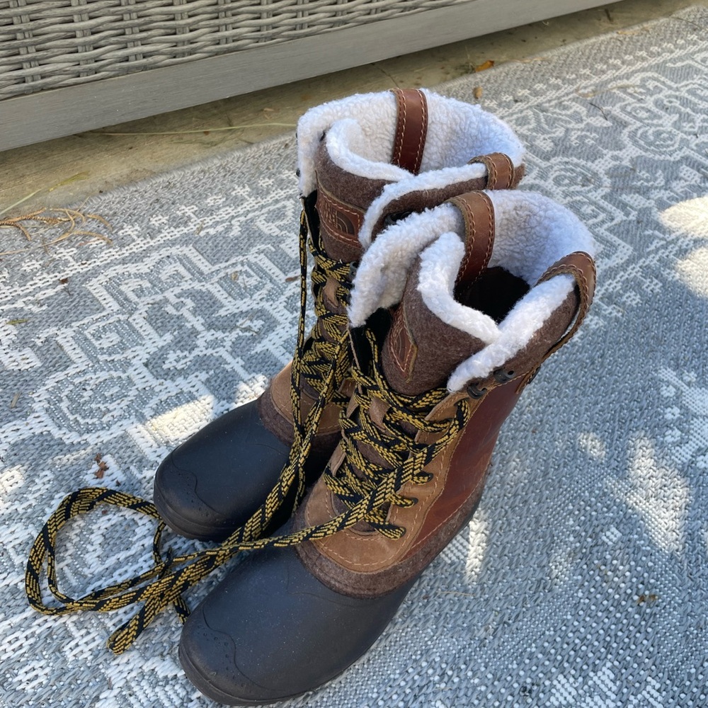 Brown and Black Winter Boots with Fur Lining